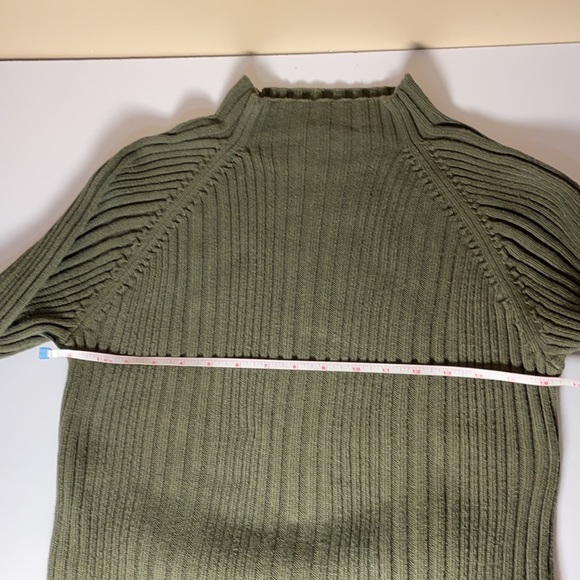 Studio Works  Olive Color Cotton Sweater Size Petite Large - Picture 6 of 6